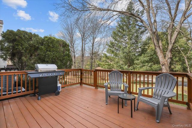 119 Willow Court, Cross River, NY 10518