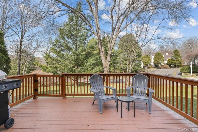 119 Willow Court, Cross River, NY 10518