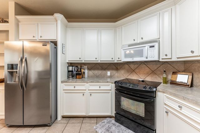 3658 Red Bud Lane, Huntsville, TX 77340