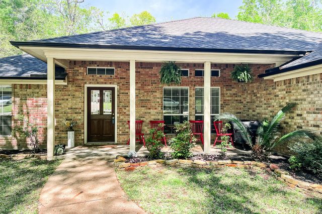 3658 Red Bud Lane, Huntsville, TX 77340