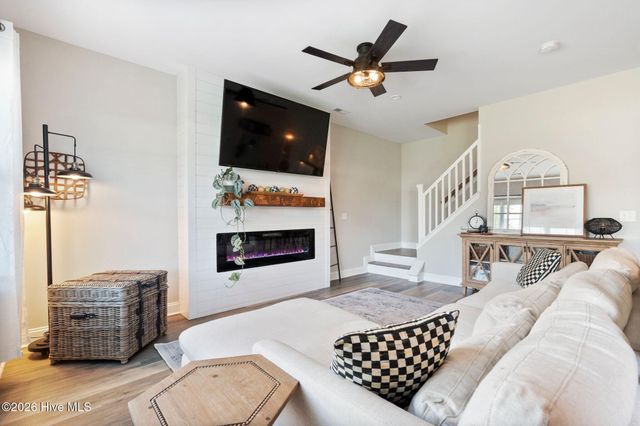 461 Jasmine Way, Burgaw, NC 28425