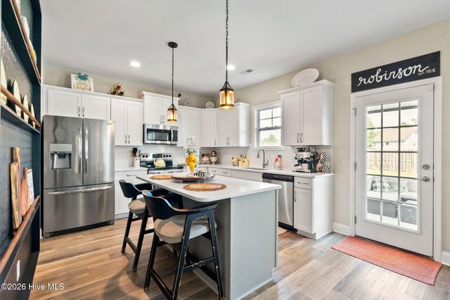 461 Jasmine Way, Burgaw, NC 28425