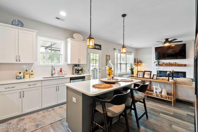 461 Jasmine Way, Burgaw, NC 28425