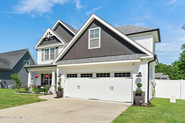 461 Jasmine Way, Burgaw, NC 28425
