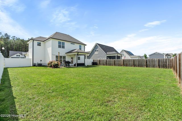 461 Jasmine Way, Burgaw, NC 28425