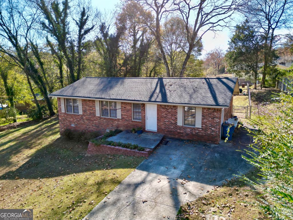 38 Parkwood Circle NE, Rome, GA 30161