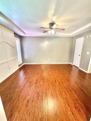 2312 Shadowlake Drive, Oklahoma City, OK 73159