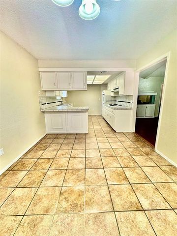 2312 Shadowlake Drive, Oklahoma City, OK 73159