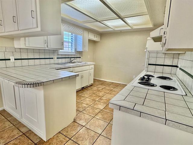 2312 Shadowlake Drive, Oklahoma City, OK 73159