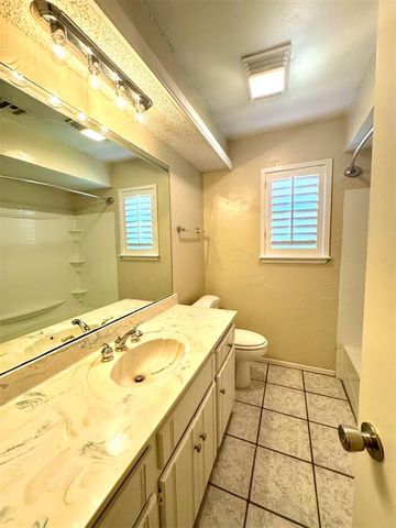 2312 Shadowlake Drive, Oklahoma City, OK 73159