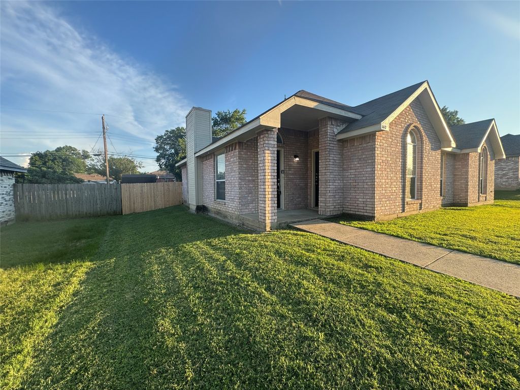 1410 Develon Drive, Mesquite, TX 75149