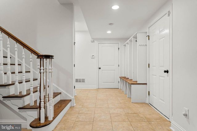716 BEECHWOOD DR, Havertown, PA 19083