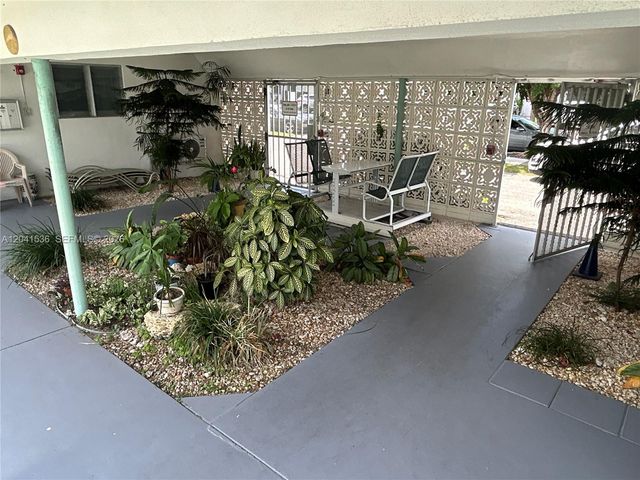1717 Rodman St 18, Hollywood, FL 33020