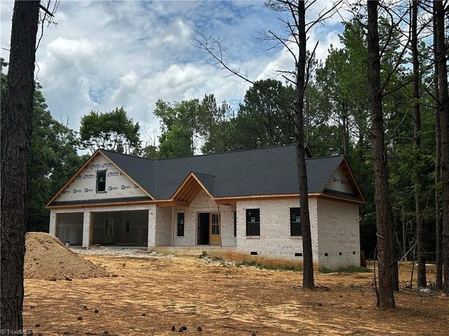 5140 Hopewell Church Road, Trinity, NC 27370