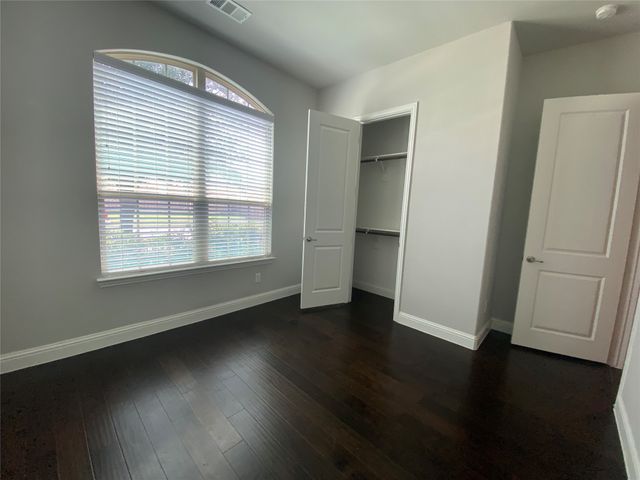 9932 Haversham Drive, Fort Worth, TX 76131
