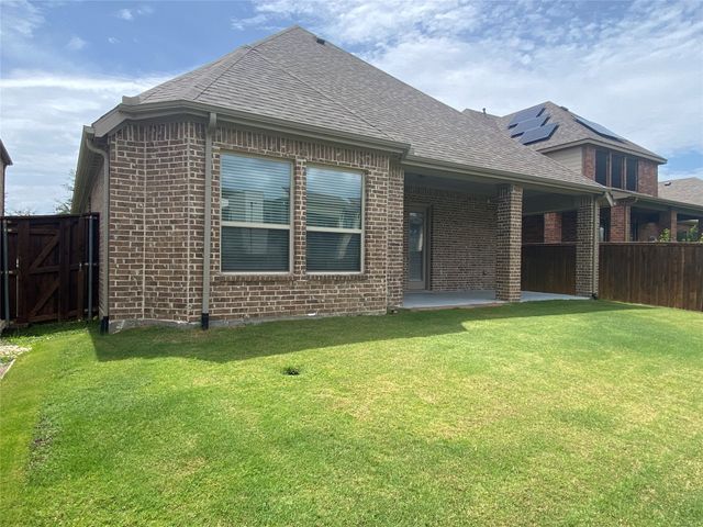 9932 Haversham Drive, Fort Worth, TX 76131