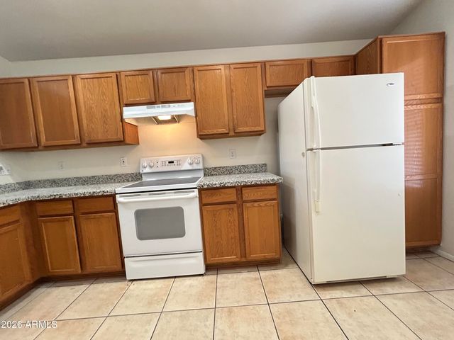 10424 W MEDLOCK Drive, Glendale, AZ 85307