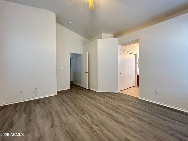 10424 W MEDLOCK Drive, Glendale, AZ 85307