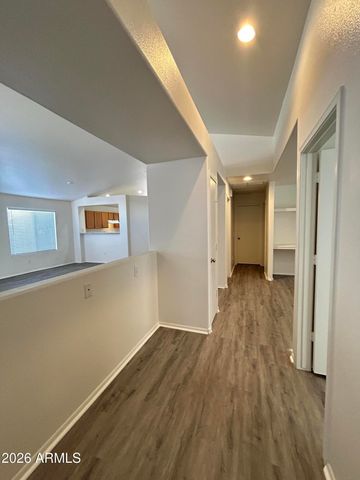 10424 W MEDLOCK Drive, Glendale, AZ 85307