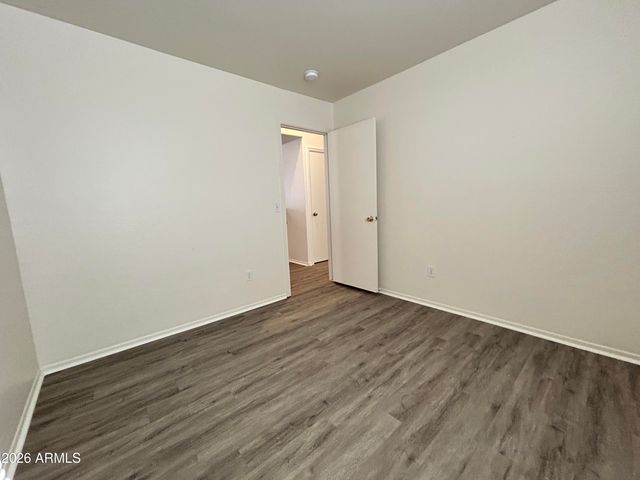 10424 W MEDLOCK Drive, Glendale, AZ 85307
