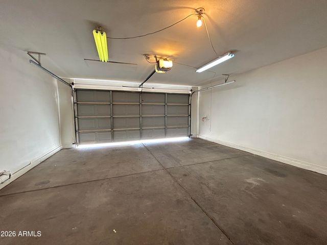 10424 W MEDLOCK Drive, Glendale, AZ 85307