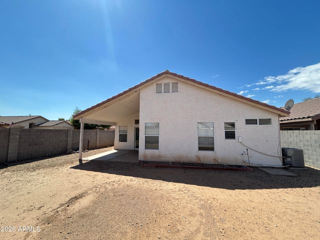 10424 W MEDLOCK Drive, Glendale, AZ 85307