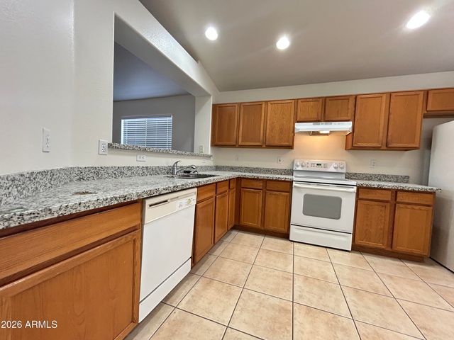 10424 W MEDLOCK Drive, Glendale, AZ 85307