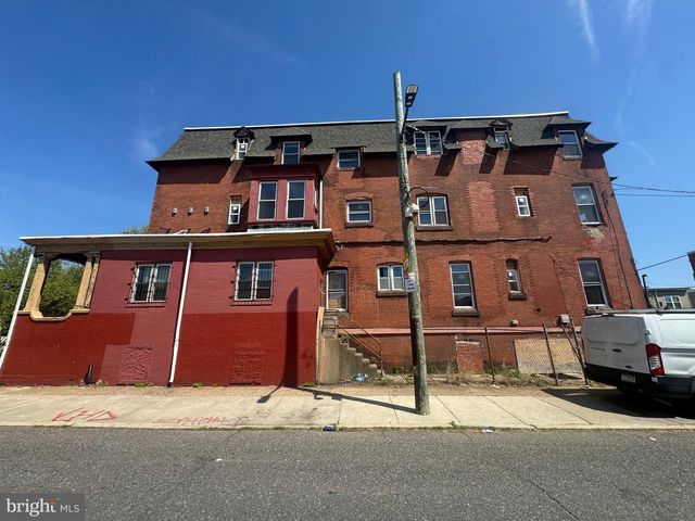 1917 N 33RD ST, Philadelphia, PA 19121