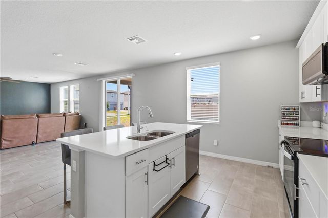 5298 MEREDREW LANE, St Cloud, FL 34771