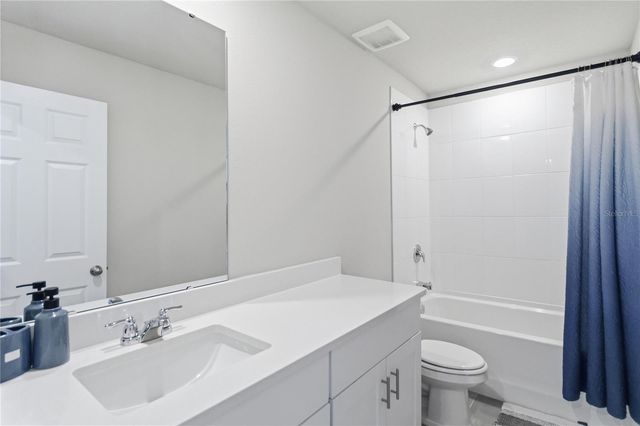 5298 MEREDREW LANE, St Cloud, FL 34771