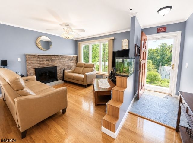 32 Mountain Ave, Rockaway Twp., NJ 07866