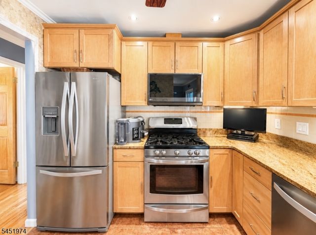 32 Mountain Ave, Rockaway Twp., NJ 07866