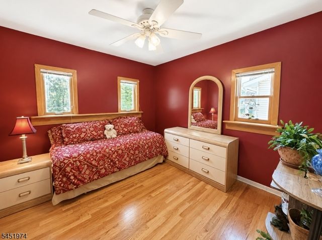 32 Mountain Ave, Rockaway Twp., NJ 07866