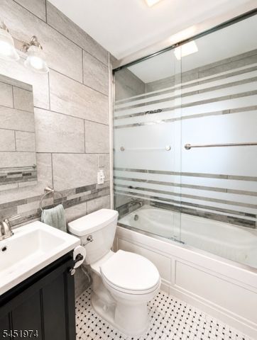 32 Mountain Ave, Rockaway Twp., NJ 07866