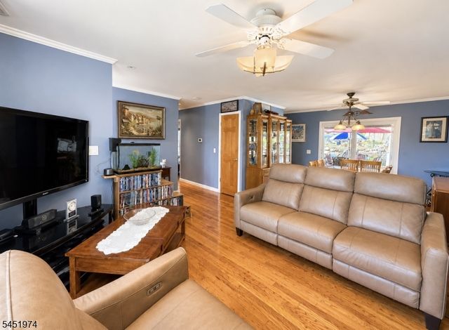 32 Mountain Ave, Rockaway Twp., NJ 07866