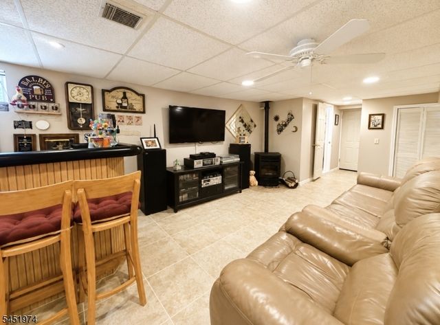 32 Mountain Ave, Rockaway Twp., NJ 07866