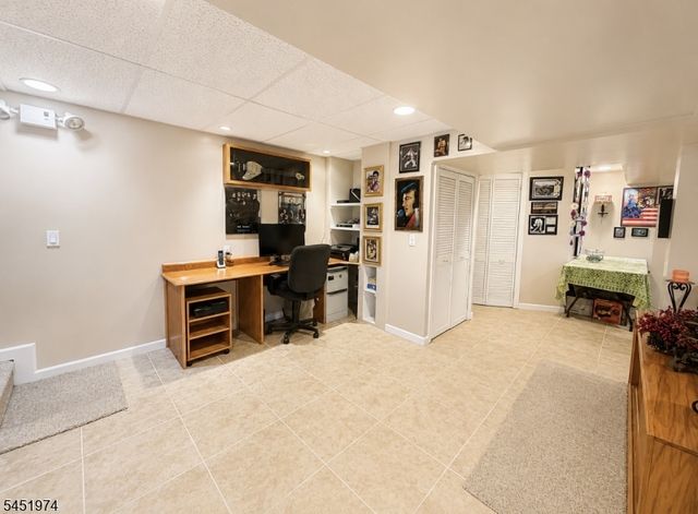 32 Mountain Ave, Rockaway Twp., NJ 07866