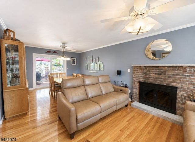 32 Mountain Ave, Rockaway Twp., NJ 07866