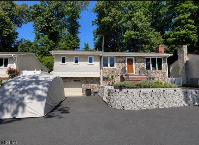 32 Mountain Ave, Rockaway Twp., NJ 07866