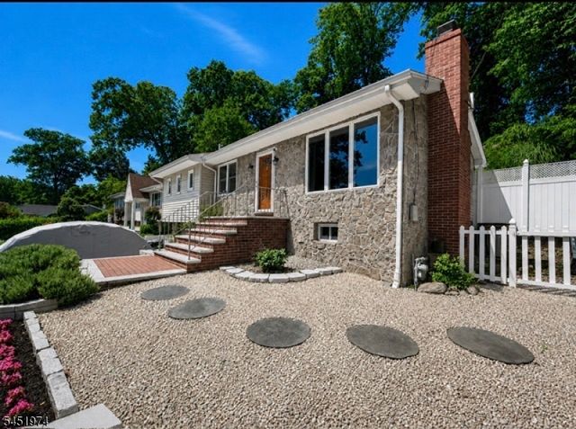 32 Mountain Ave, Rockaway Twp., NJ 07866