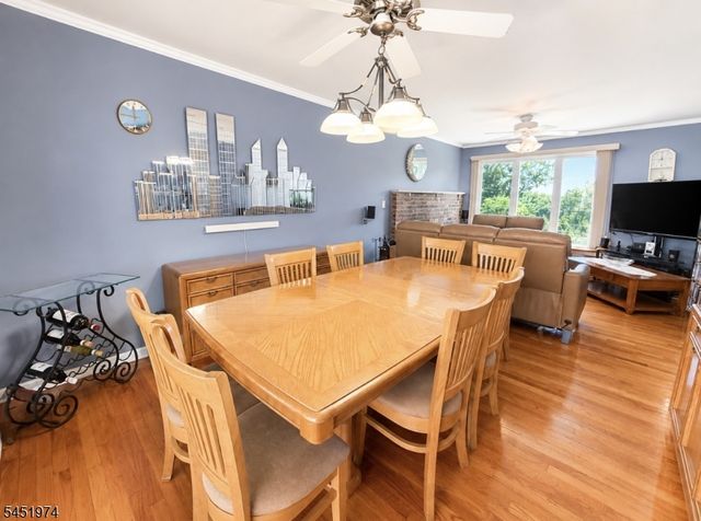 32 Mountain Ave, Rockaway Twp., NJ 07866