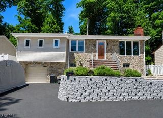 32 Mountain Ave, Rockaway Twp., NJ 07866
