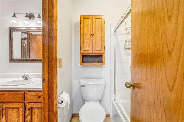 9018 Jareau Avenue S, Cottage Grove, MN 55016