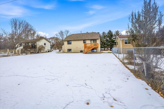 9018 Jareau Avenue S, Cottage Grove, MN 55016