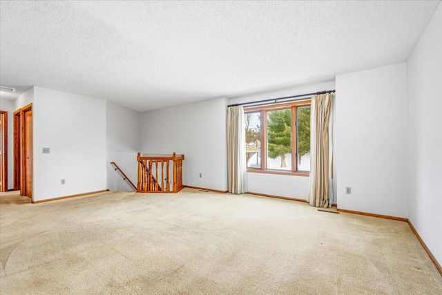 9018 Jareau Avenue S, Cottage Grove, MN 55016