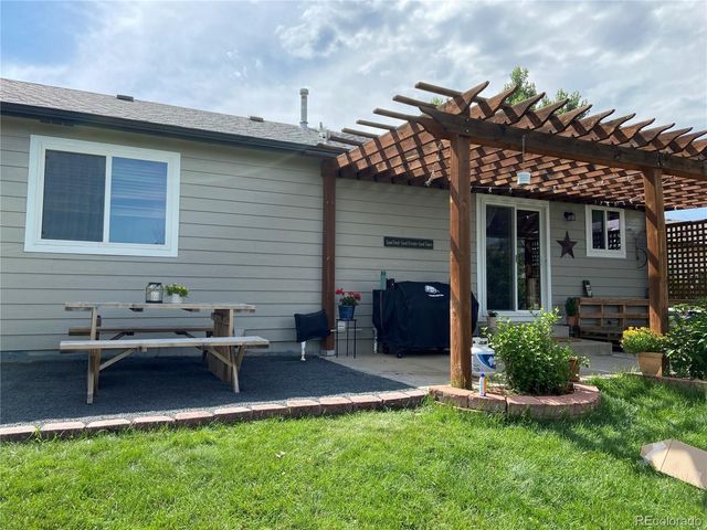 2585 Tungsten Court, Loveland, CO 80537