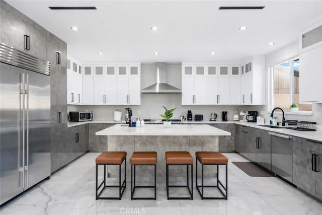 17179 Kingsbury, Granada Hills, CA 91344