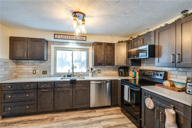 5651 Grafton Road, Valley City, OH 44280