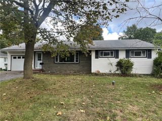 206 Allen Road, Clay, NY 13212
