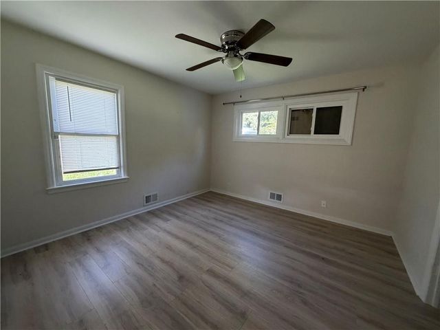 5332 NORTHERN Avenue, Raytown, MO 64133